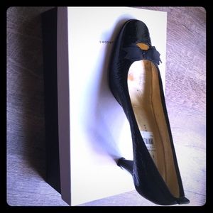 Marc Jacobs Patent leather Bow Heel.